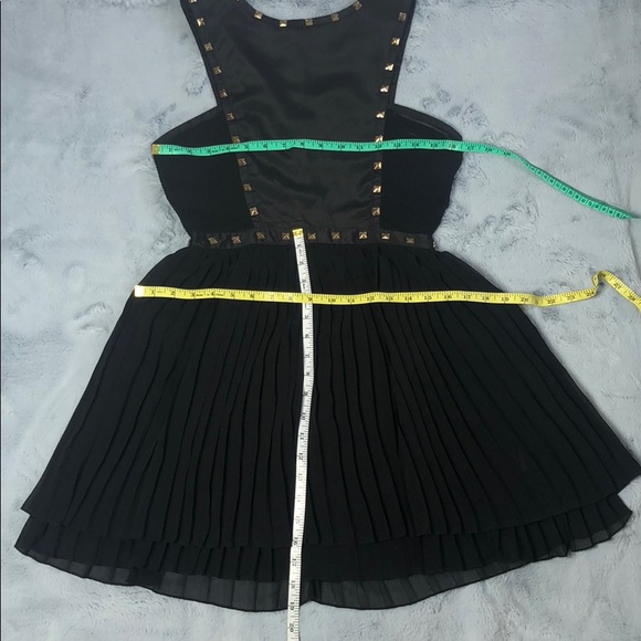 Diffuse - Black Cutout Side Mini Dress - Picture 7 of 7